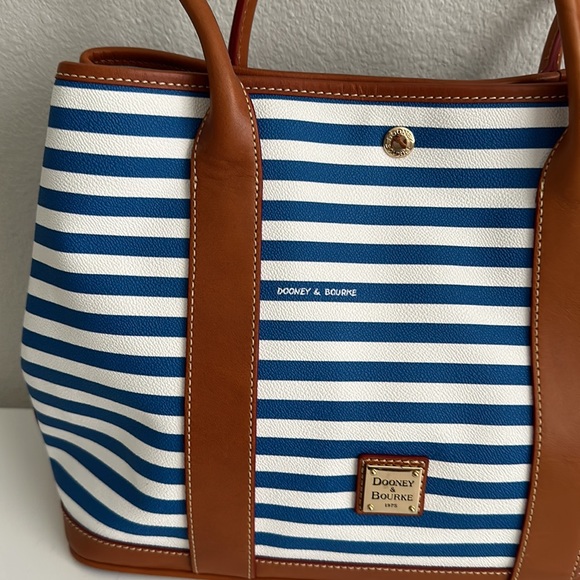 Dooney & Bourke Sullivan Layla Tote - Picture 2 of 13